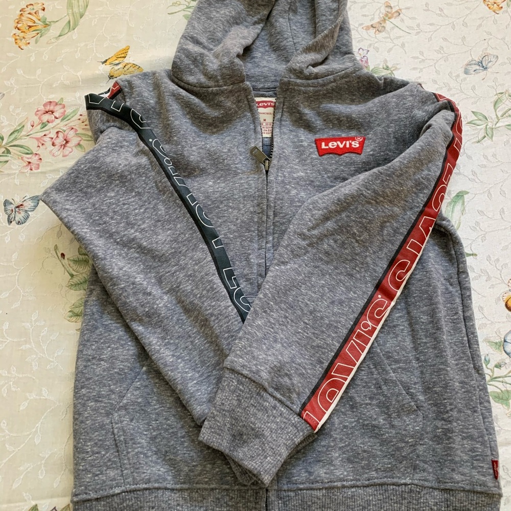 NWOT! Levi’s boys zip up hoodie!